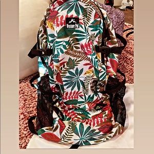 LARGE TRAVEL FLORAL HIKING BACKPACK NEVER USED